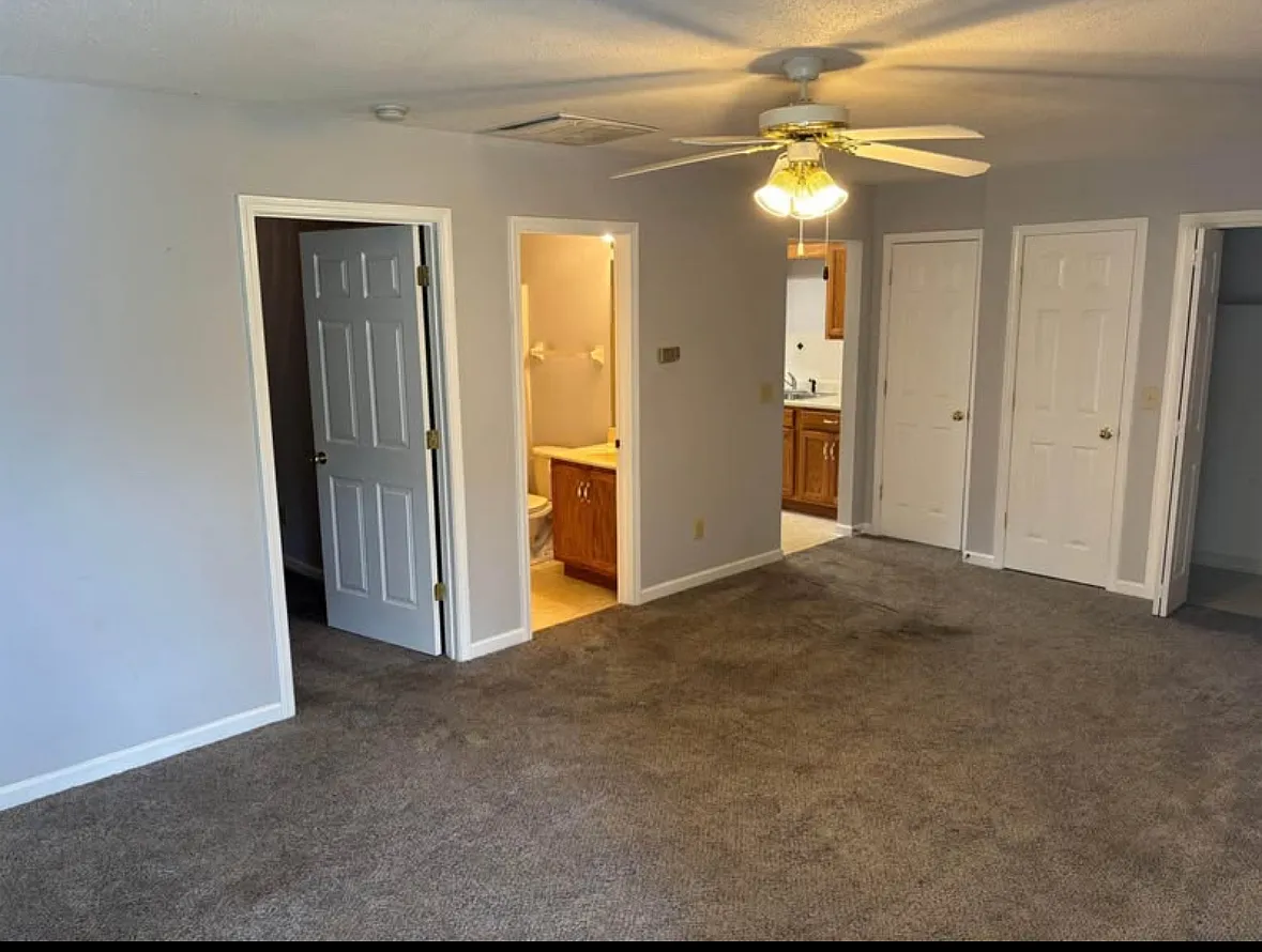1 bed, 672 sqft, $1,100 — Photo 4