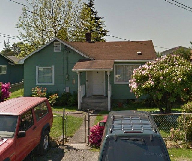1st image of 512 16th St SE