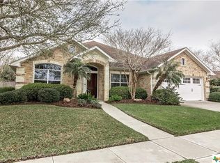 205 Legend Dr, Victoria, TX 77904