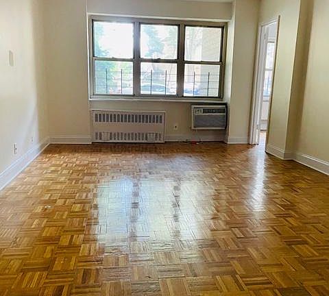 3rd image of 34 Park Ave #1E