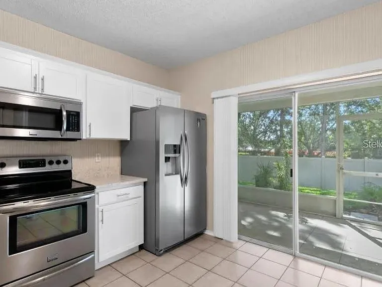 6308 Bayside Key Dr — Photo 16