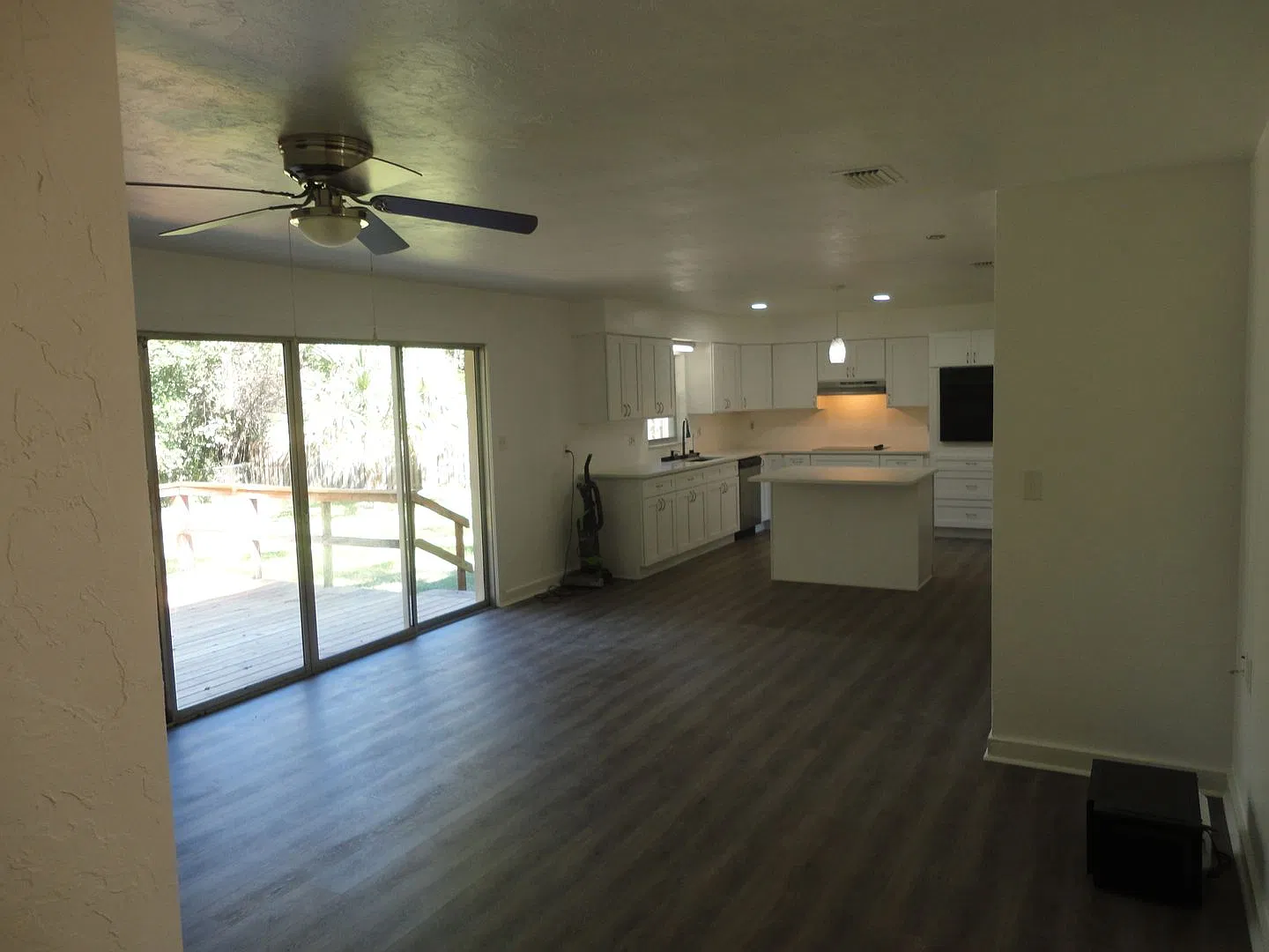 3 bedroom/2 bath in Hamilton Heights — Photo 3