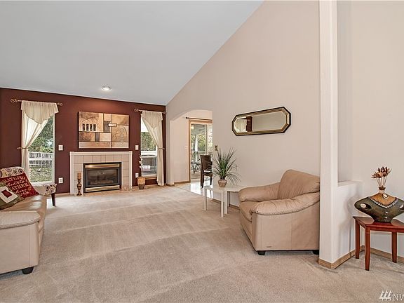 5th image of 19317 71st Ave E