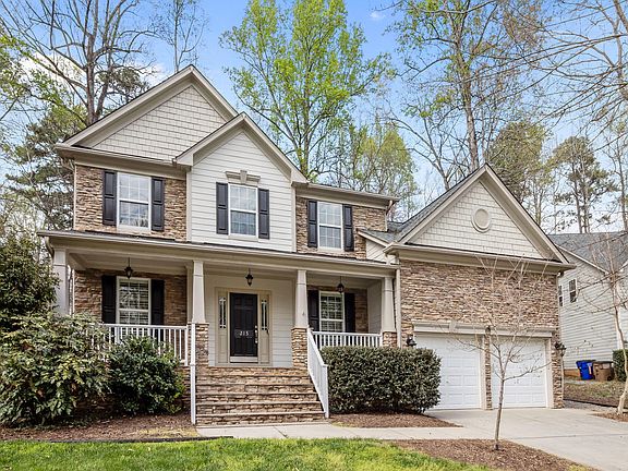 3rd image of 215 Hopesworth Ct