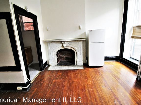 4th image of 918 Saint Paul St APT 1F