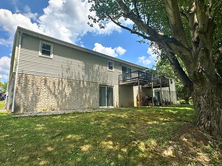 4 Pickford Dr — Photo 32