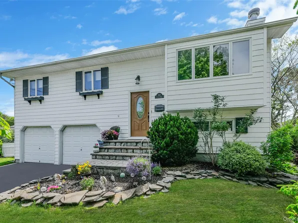 103 Stephen Road, Bayport, NY 11705