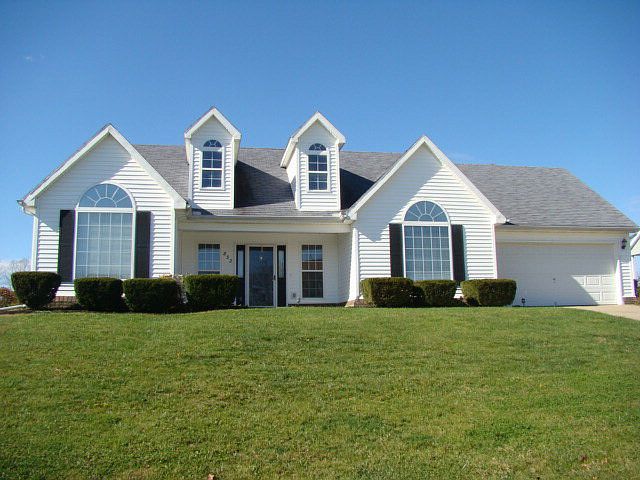 1st image of 832 Oak Fairway Ct