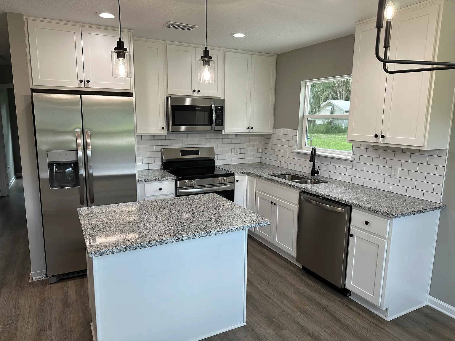 2 bed, 850 sqft, $1,450 — Photo 4