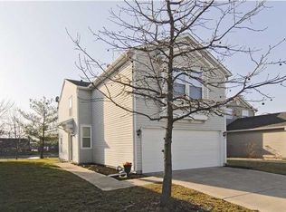 1200 Edgewater Dr, Greenwood, IN