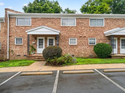 506 N Greensboro St APT 11, Carrboro, NC, 27510