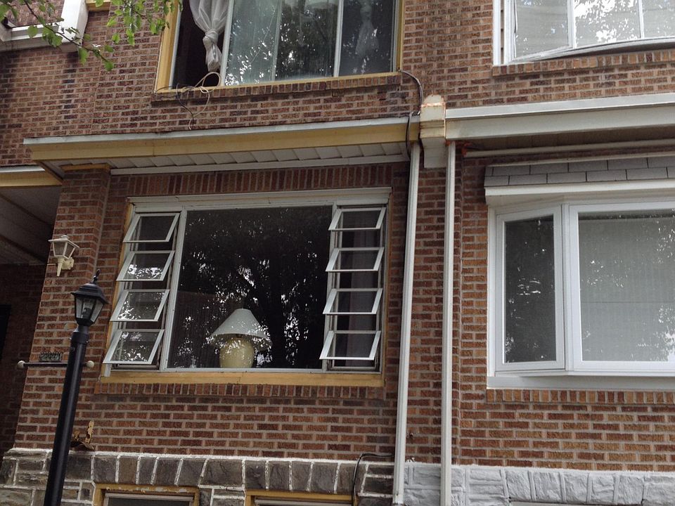 1st image of 2226 N Hobart St