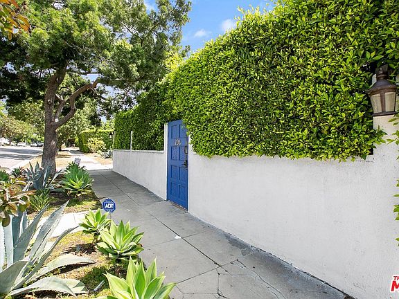 5th image of 206 N Wilton Pl
