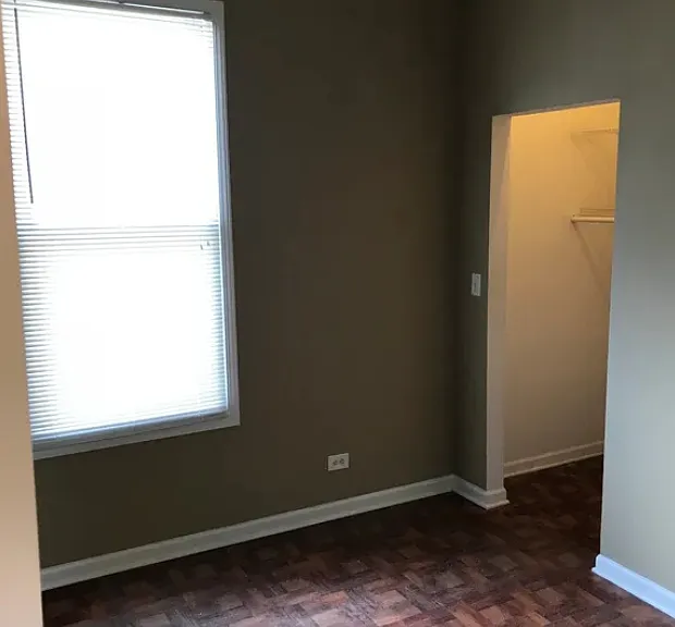 3848 W Roscoe St #1 — Photo 9