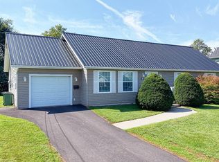 30 Harland View Dr, Stratford, PE C1B1W3