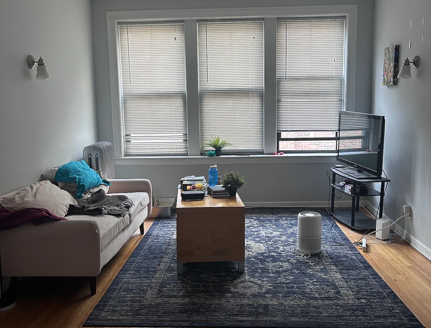 5515-25 S. Everett Avenue - 5523-2W — Photo 2