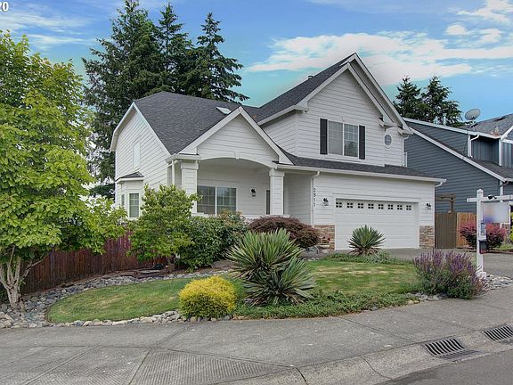 2nd image of 2911 NE 186th Ct