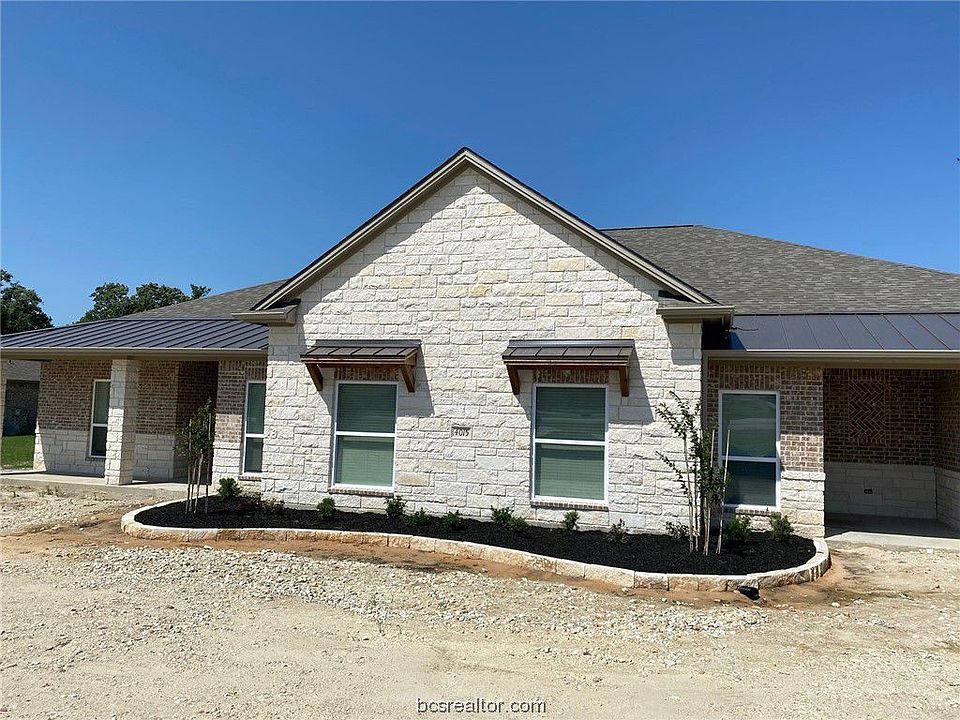 1st image of 4015 Golden Eagle Dr #A