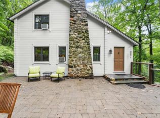 74 Mountain Rd, Ridgefield, CT 06877