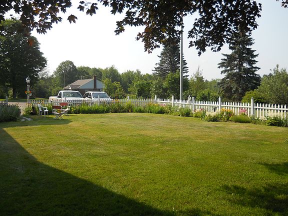 Back yard/garden area