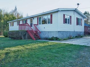 6438 Pickerel Lake Rd, Petoskey, MI 49770