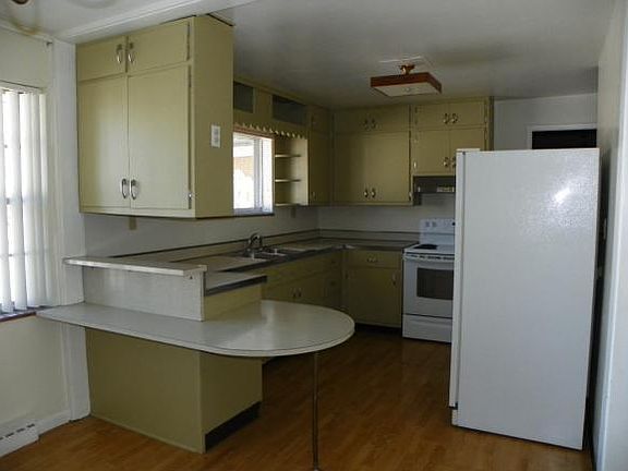 3rd image of 10009 Smiester Dr