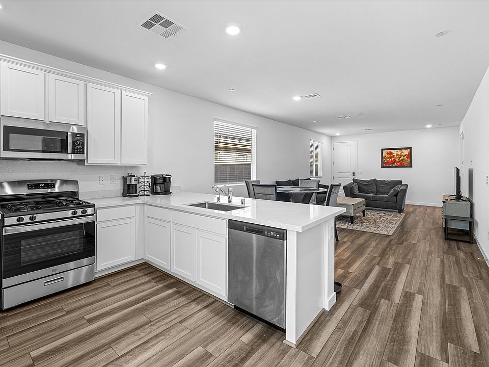 1st image of 9446 Sequoia Ridge Ave