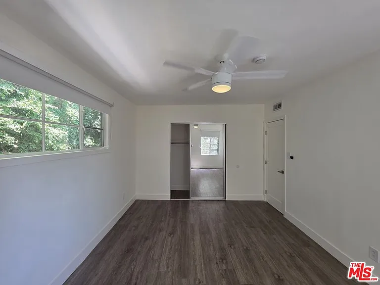 1635 S Beverly Glen Blvd #6 — Photo 55