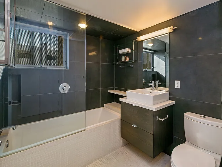 751 N Fairfax Ave #12 — Photo 12