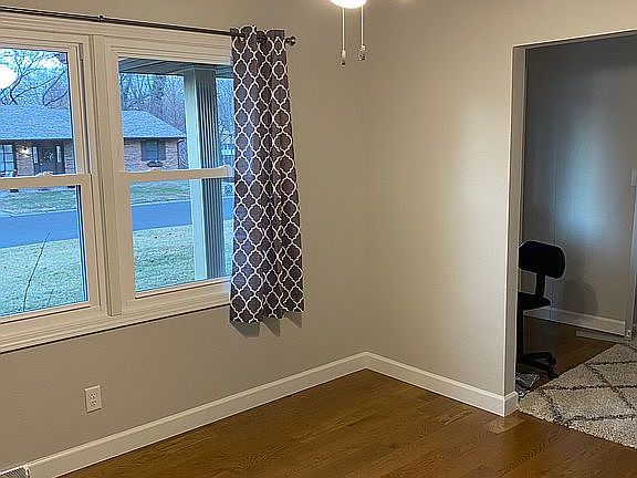 3rd image of 116 Northlane Dr