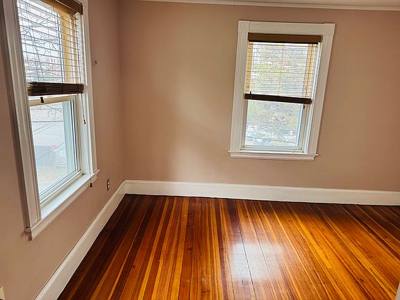 4th image of 10-12 Bigelow St Floor 2