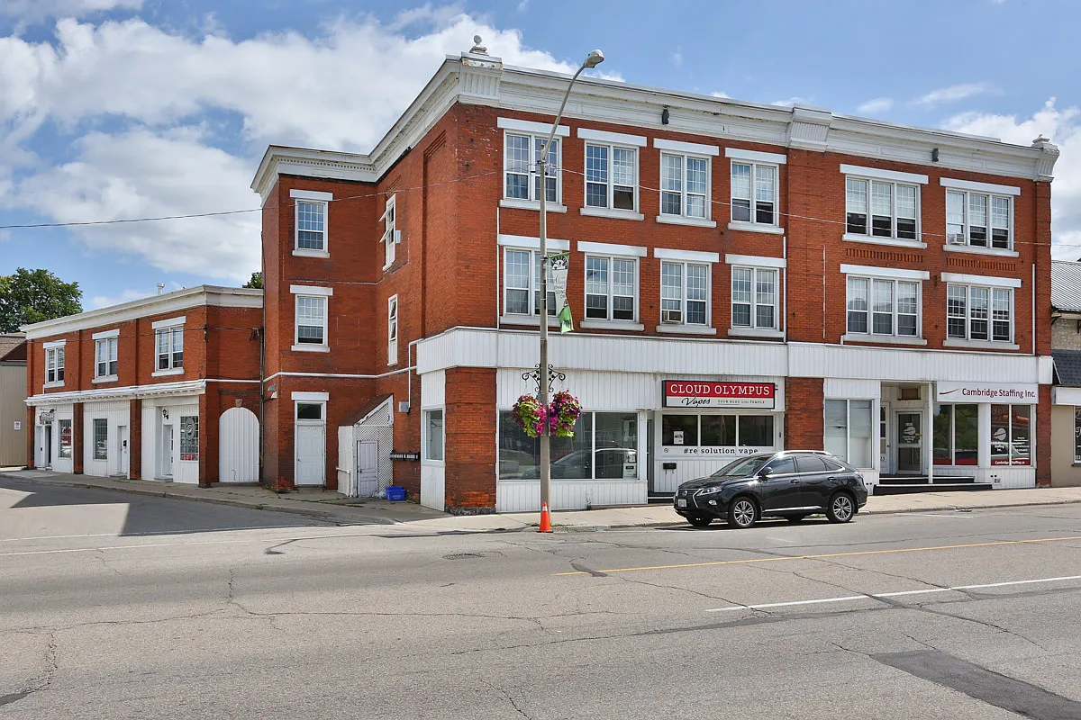 1025 King Street East — Photo 3