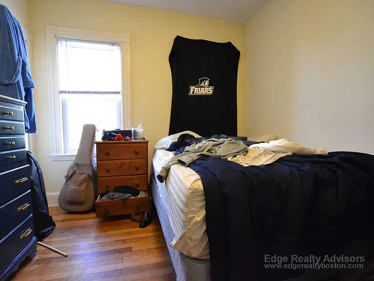 22 Burton St — Photo 11