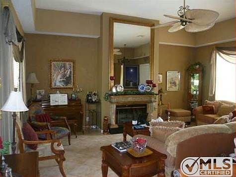 3rd image of 1105 Avondale Ct