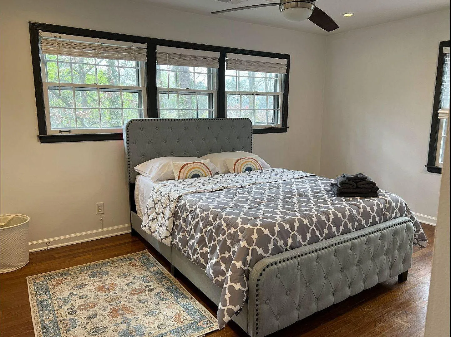 4 bed, 4.0 bath, 5000 sqft, $1,274 — Photo 1
