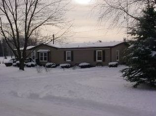 3711 W Hastings Lake Rd, Jonesville, MI 49250