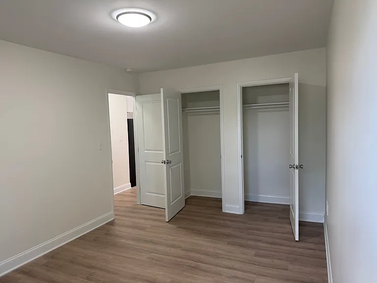West Carroll Apartments - 3148 Park Avenue — Photo 6