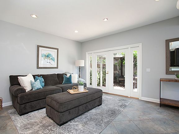 5th image of 11846 Cypress Canyon Rd Unit 2