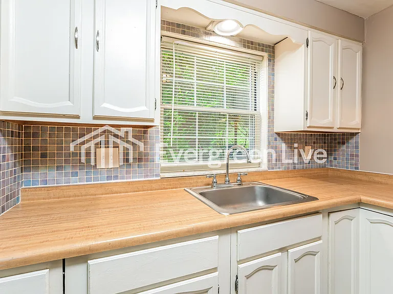 2130 Chalfant St — Photo 7