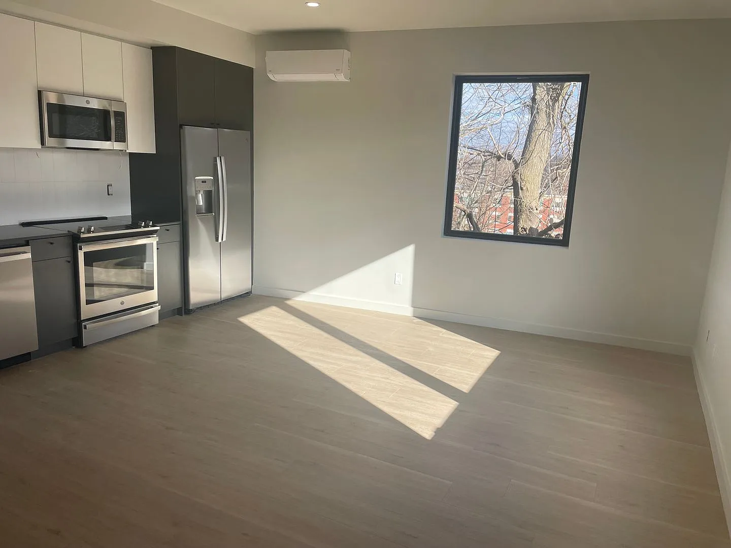 49 Matilda Street — Photo 2