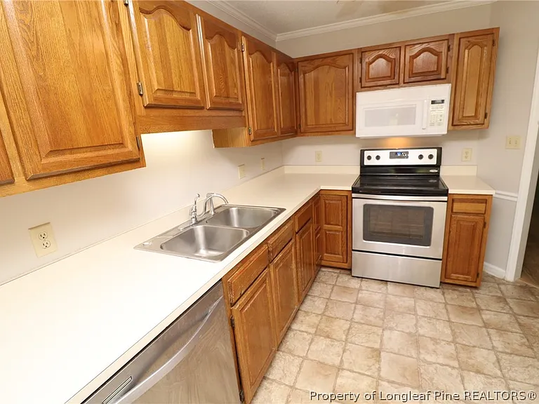 118 Planetree Ln — Photo 15