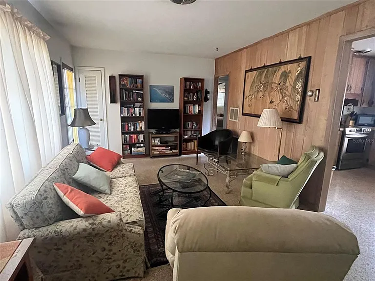505 Granada Ave — Photo 13