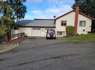 442 Leslie Ln, Myrtle Creek, OR 97457