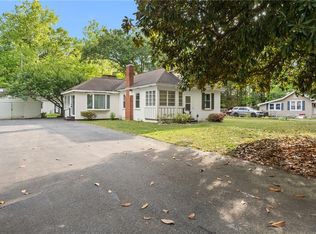 57 Irvinville Ln, Mathews, VA 23109