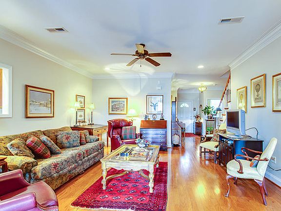 5th image of 5501 Beverly Square Way