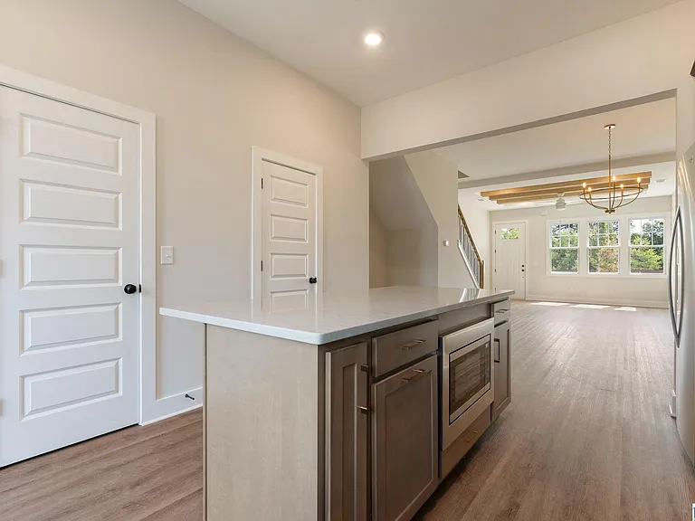1191 Windsor Dr — Photo 16