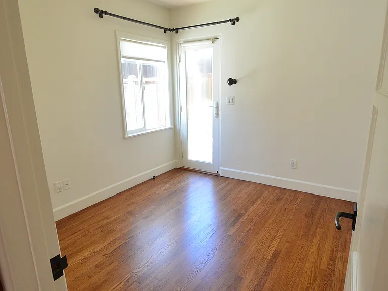 7033 Draper Ave — Photo 6