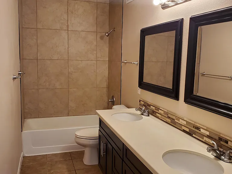 1719 E Gaylon Dr — Photo 14