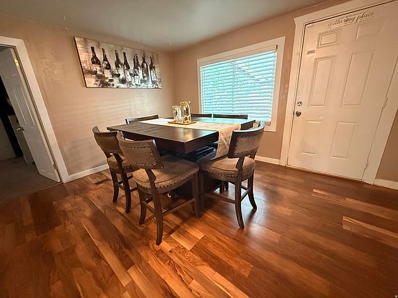 2nd image of 756 W Little Matterhorn Ave S #327