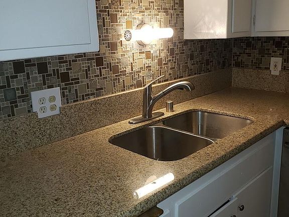 2nd image of 425 W Regent St #4